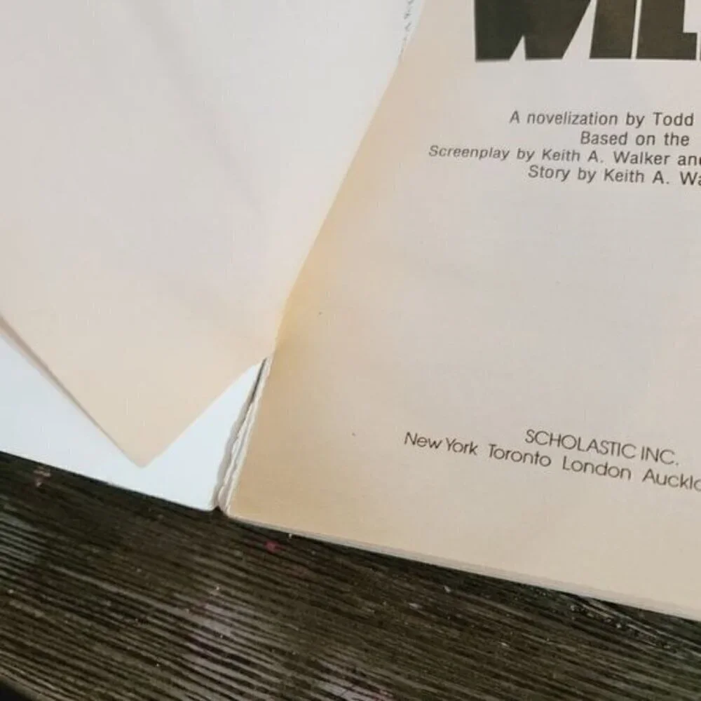 Vintage 90s 1993 Free Willy Scholastic Paperback Book